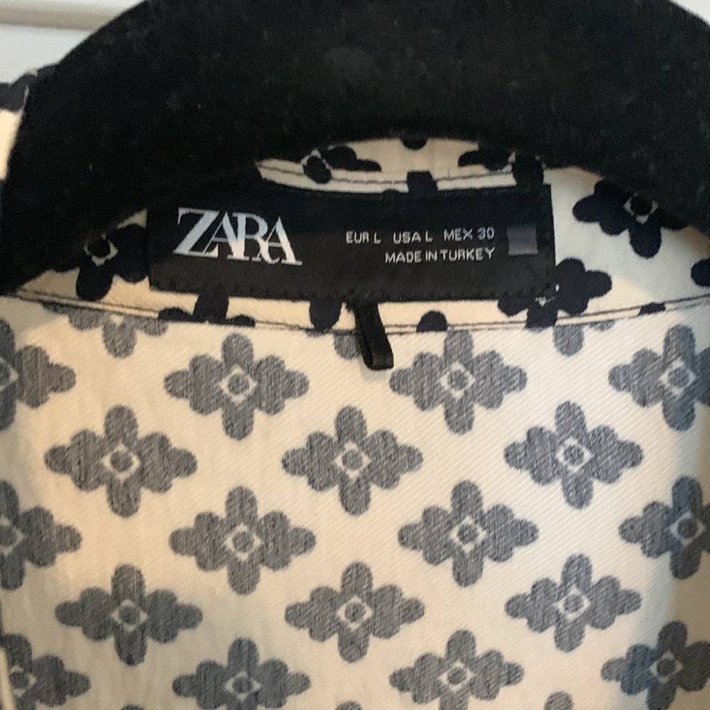 Zara Geometric Black and White Long Sleeve Button Down Shirt Jacket Size Lg NWOT - Picture 3 of 7